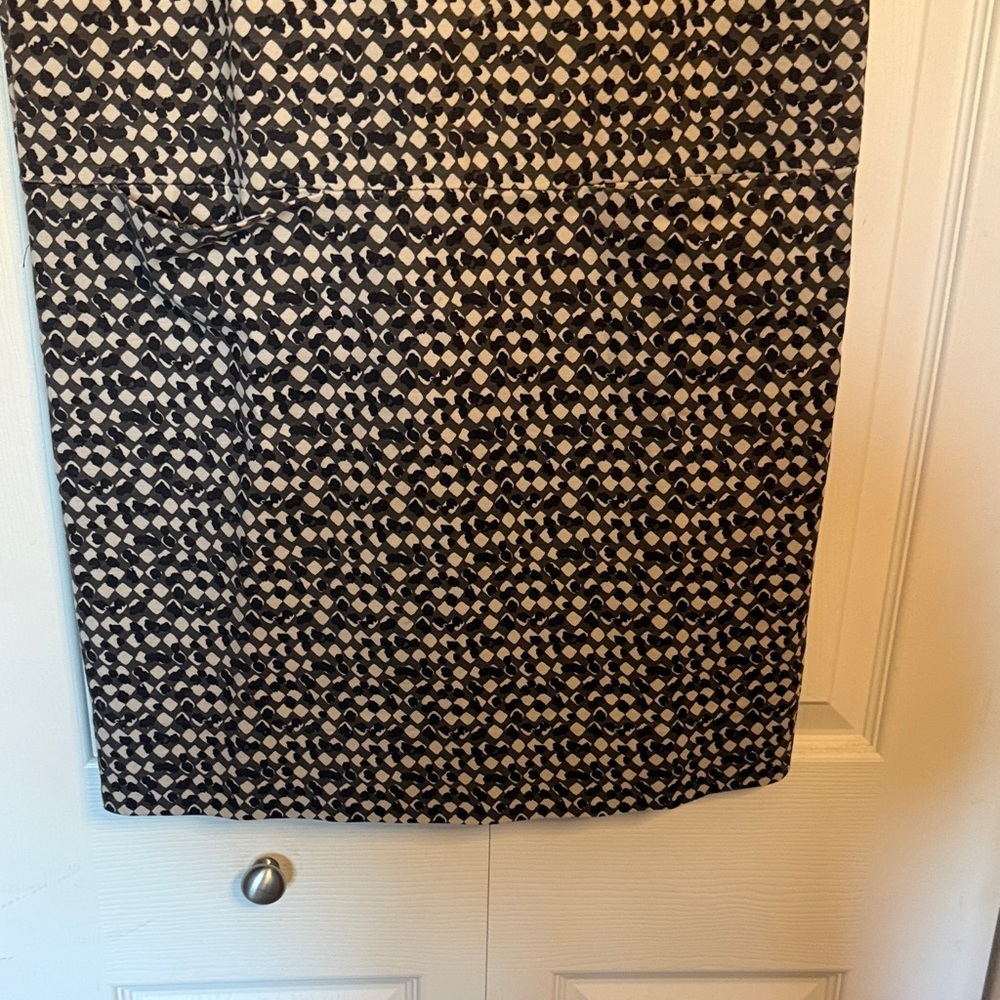 Joe Fresh Shift Dress with Geometric Pattern size 2 - Picture 7 of 10